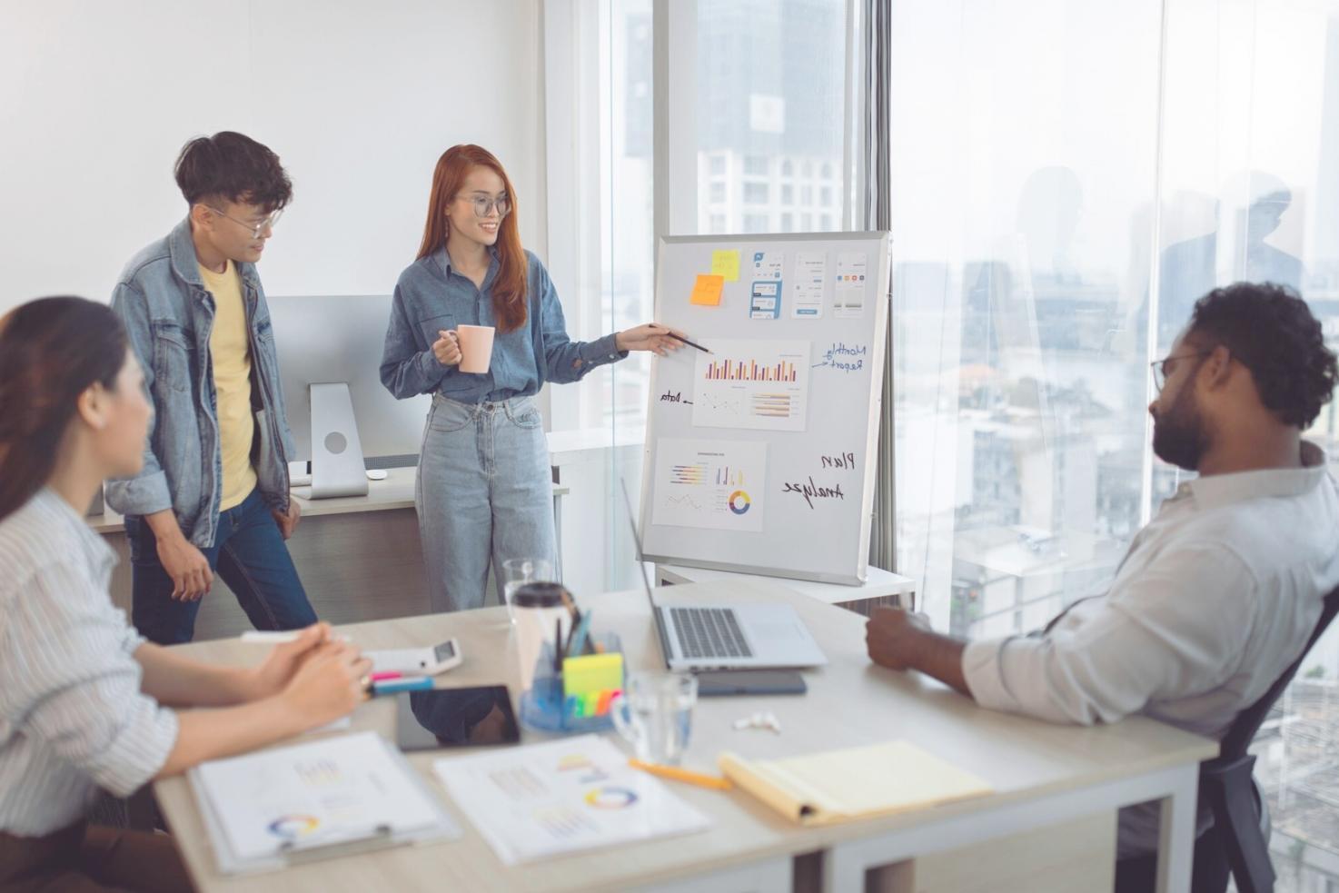 Sesión de planificación financiera colaborativa